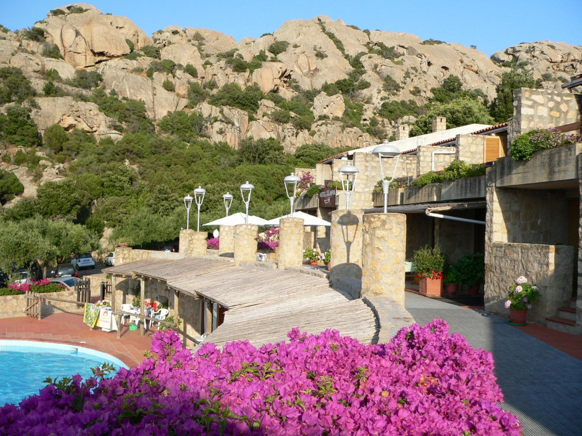 Hotel Olimpia Baja Sardinia Exterior photo